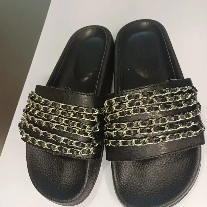 [BUNJANG] Chain Embellished Black Slippers / 2회착용 체인장식 슬리퍼