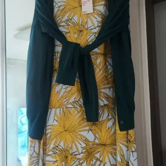 [BUNJANG] Brand Leaf Pattern Dress / 브랜드. 원피스 새제품 이뻐요~