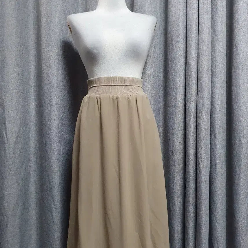 [BUNJANG] Beige Elastic Long Skirt / 베이지 밴딩 차르르 롱스커트