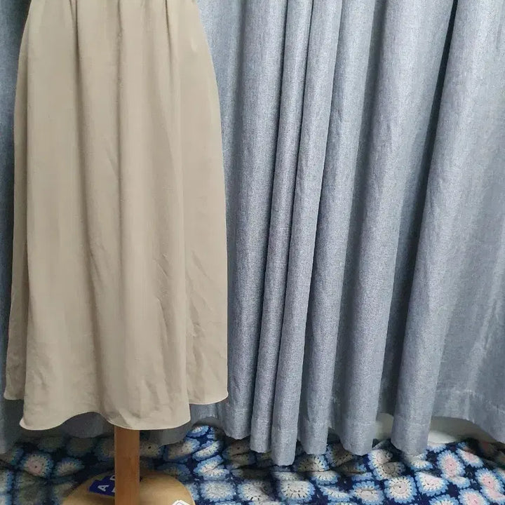 [BUNJANG] Beige Elastic Long Skirt / 베이지 밴딩 차르르 롱스커트
