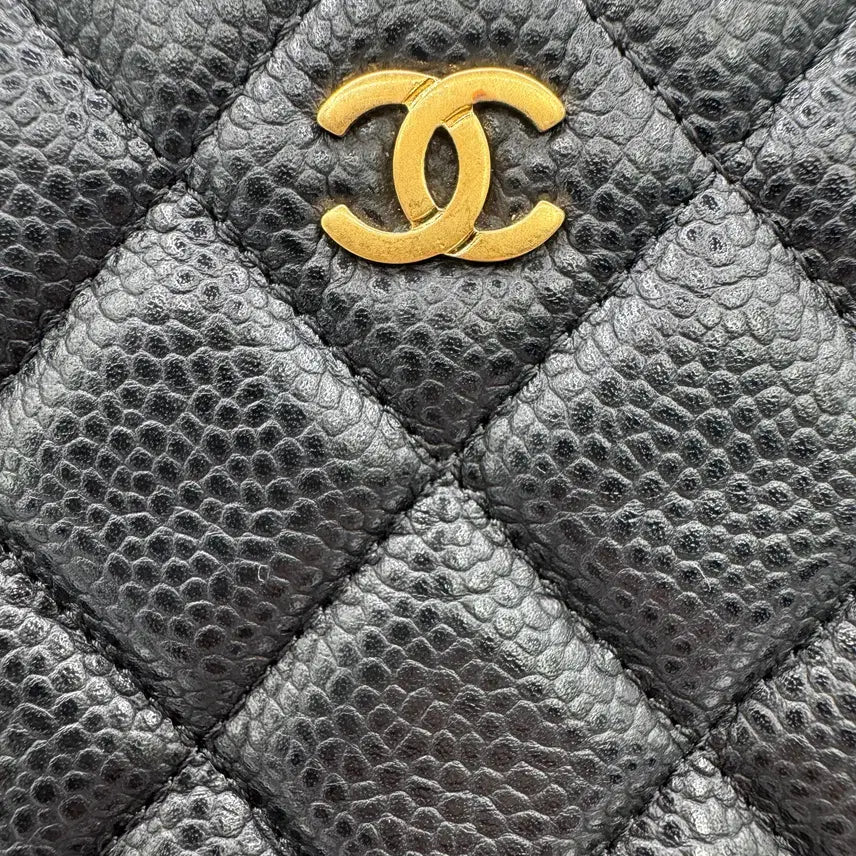 [SOLD OUT] 샤넬 클래식 캐비어 클러치 금장 라지 정품 상태좋음