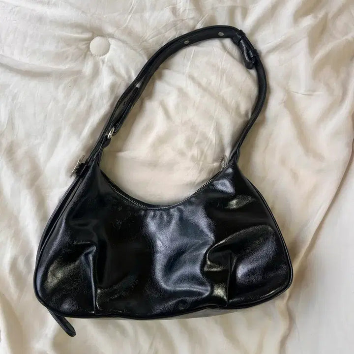 [SOLD OUT] 무르 에떼백 블랙