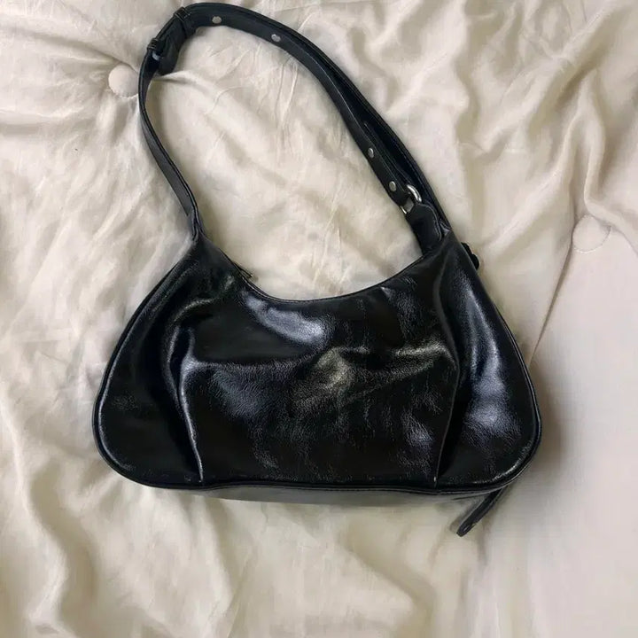 [SOLD OUT] 무르 에떼백 블랙