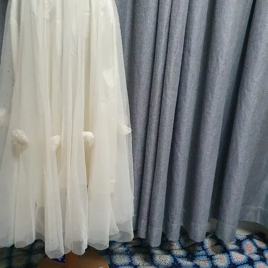 [SOLD OUT] 입체플라워 밴딩 롱스커트