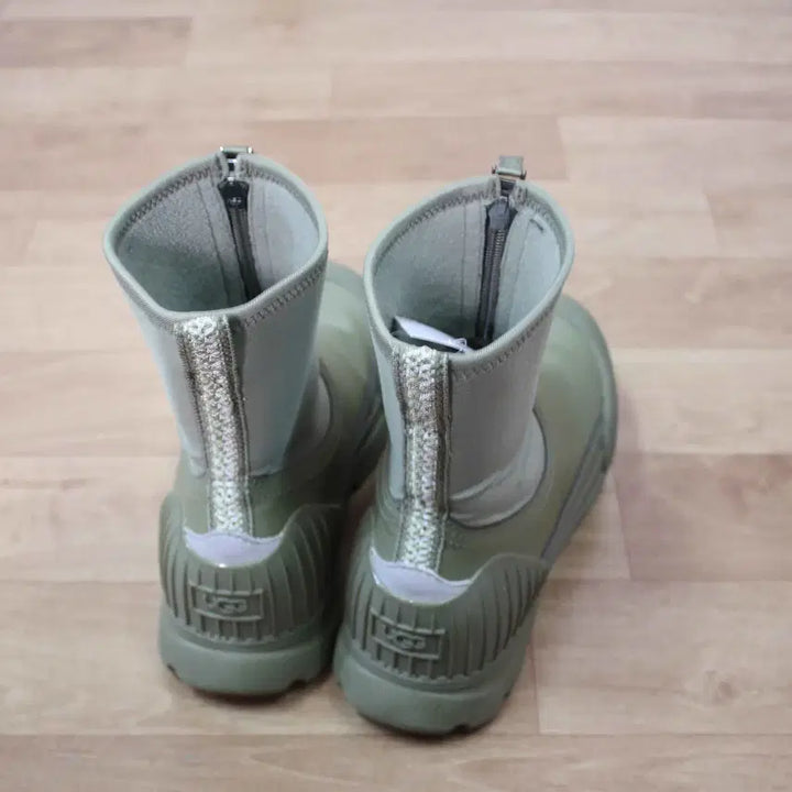 [BUNJANG] UGG Newmel X House Women&