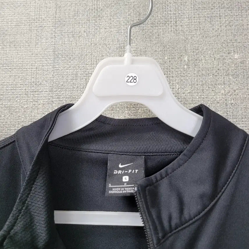 [SOLD OUT] ㅎ228 나이키 집업 90