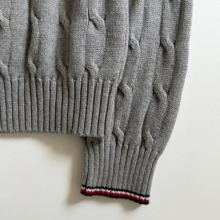 [SOLD OUT] Tommy 타미힐피거 플래그자수 그레이컬러 코튼 케이블 니트