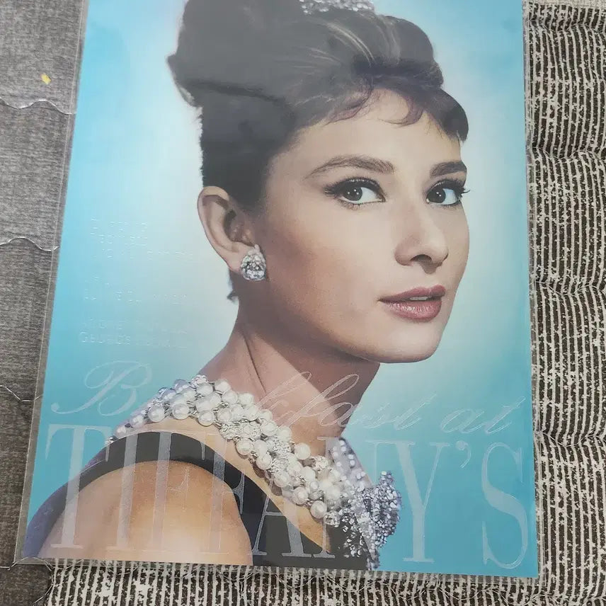 [SOLD OUT] 티파니에서 아침을 아트카드 롯데시네마 특전 시네아카이브도 판매중