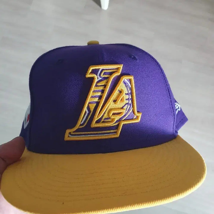[BUNJANG] New Era LA Lakers NBA 75th Anniversary Snapback Hat / 뉴에라 LA레이커스 NBA 75주년 농구 스냅백 모자 프리 사이즈 팝니다