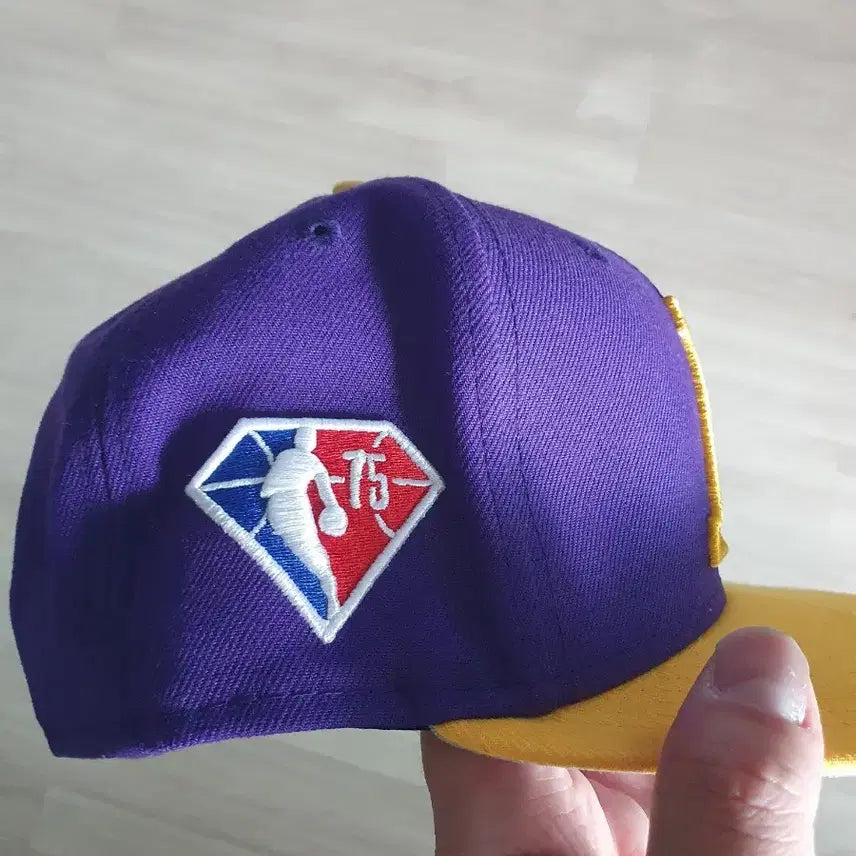 [BUNJANG] New Era LA Lakers NBA 75th Anniversary Snapback Hat / 뉴에라 LA레이커스 NBA 75주년 농구 스냅백 모자 프리 사이즈 팝니다