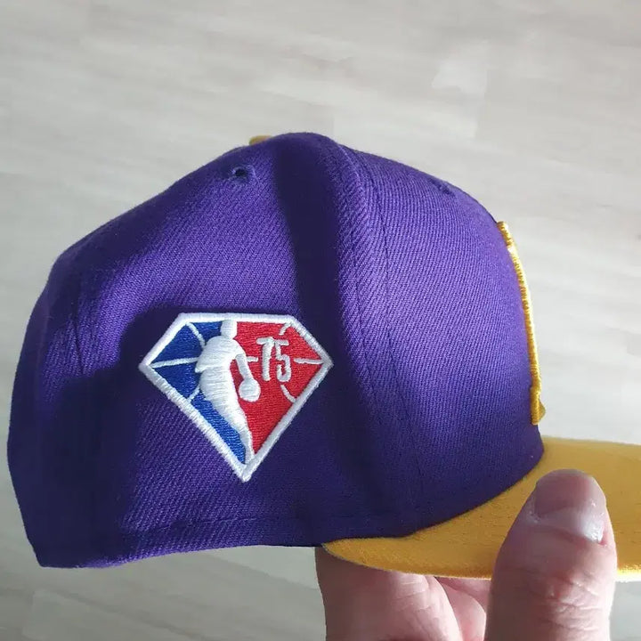 [BUNJANG] New Era LA Lakers NBA 75th Anniversary Snapback Hat / 뉴에라 LA레이커스 NBA 75주년 농구 스냅백 모자 프리 사이즈 팝니다