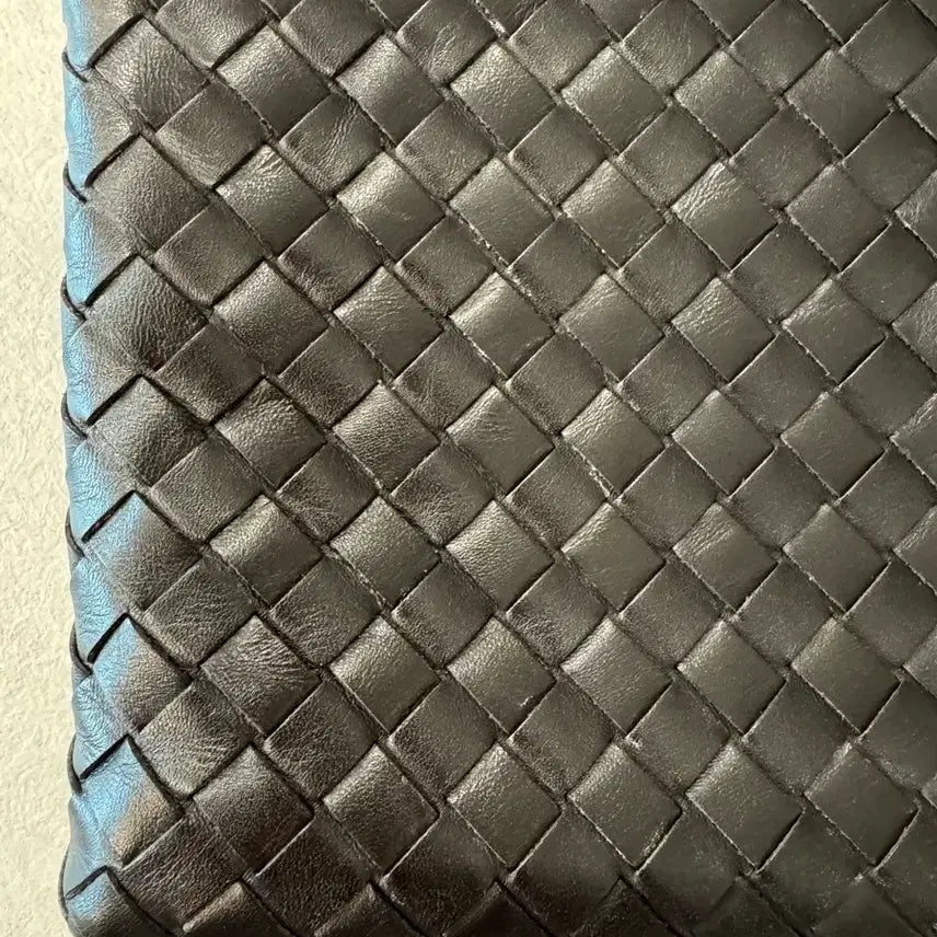 [SOLD OUT] 보테가베네타 남성용 크로스백