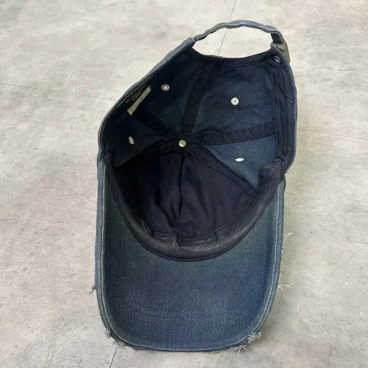 [SOLD OUT] 버켄스탁 십자가패치 빈티지 Y2K 그런지 데미지 데님 볼캡 모자