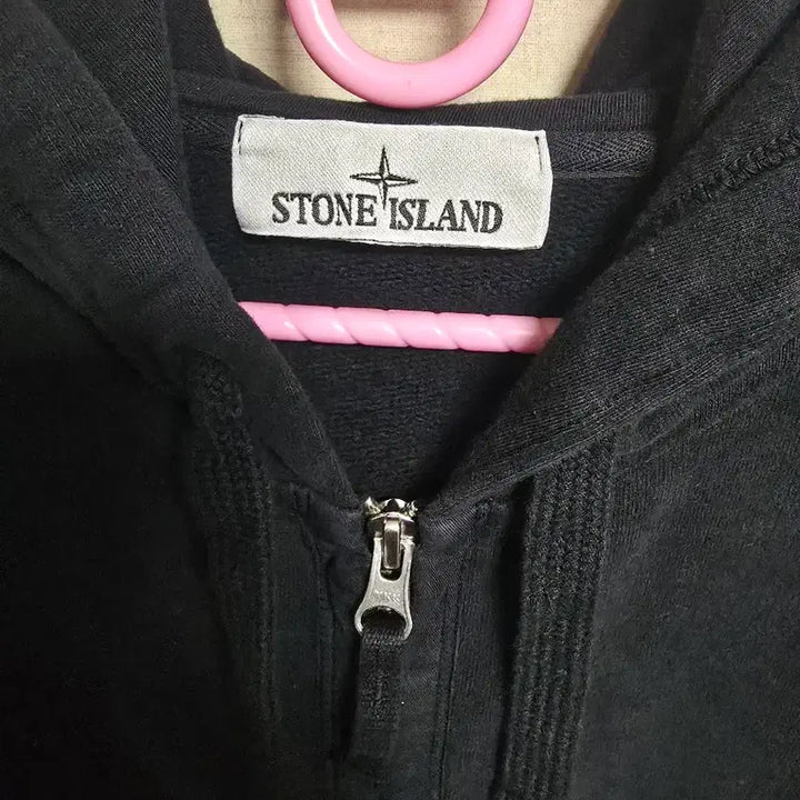 [SOLD OUT] (25FW/새상품급)스톤아일랜드 블랙  후드집업 XXL 급처