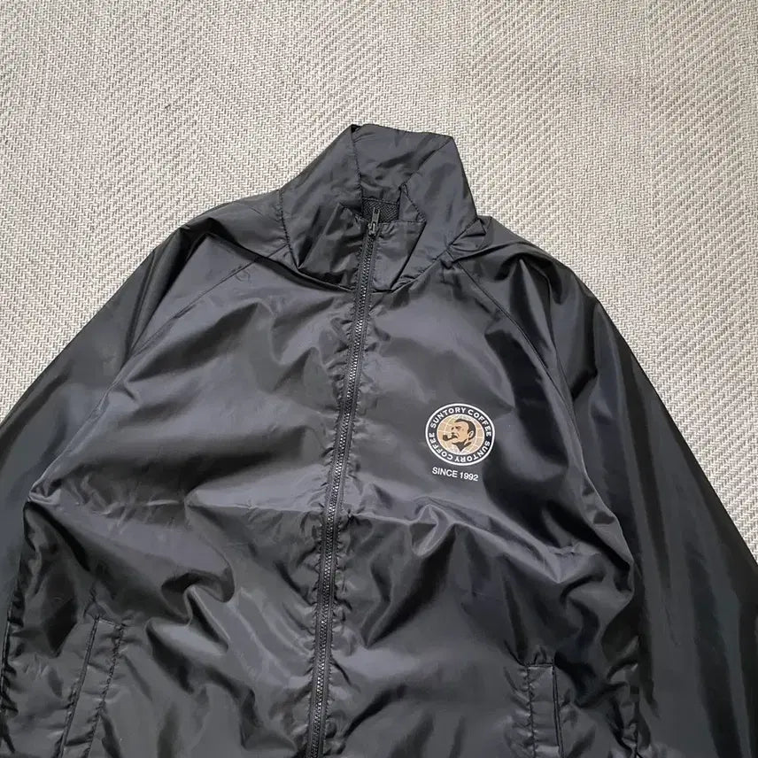 [BUNJANG] Suntory Boss x Descente Nylon Windbreaker / 산토리보스 x 데상트 나일론 바람막이