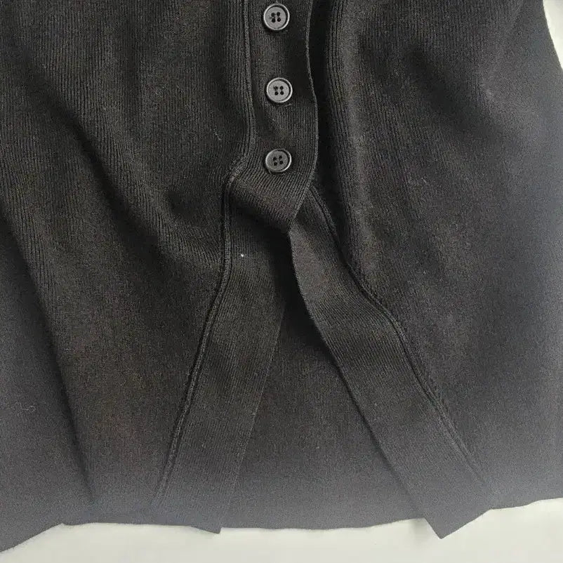 [BUNJANG] Tmim &amp; A V-Neck Cardigan / 트임앤아가디건