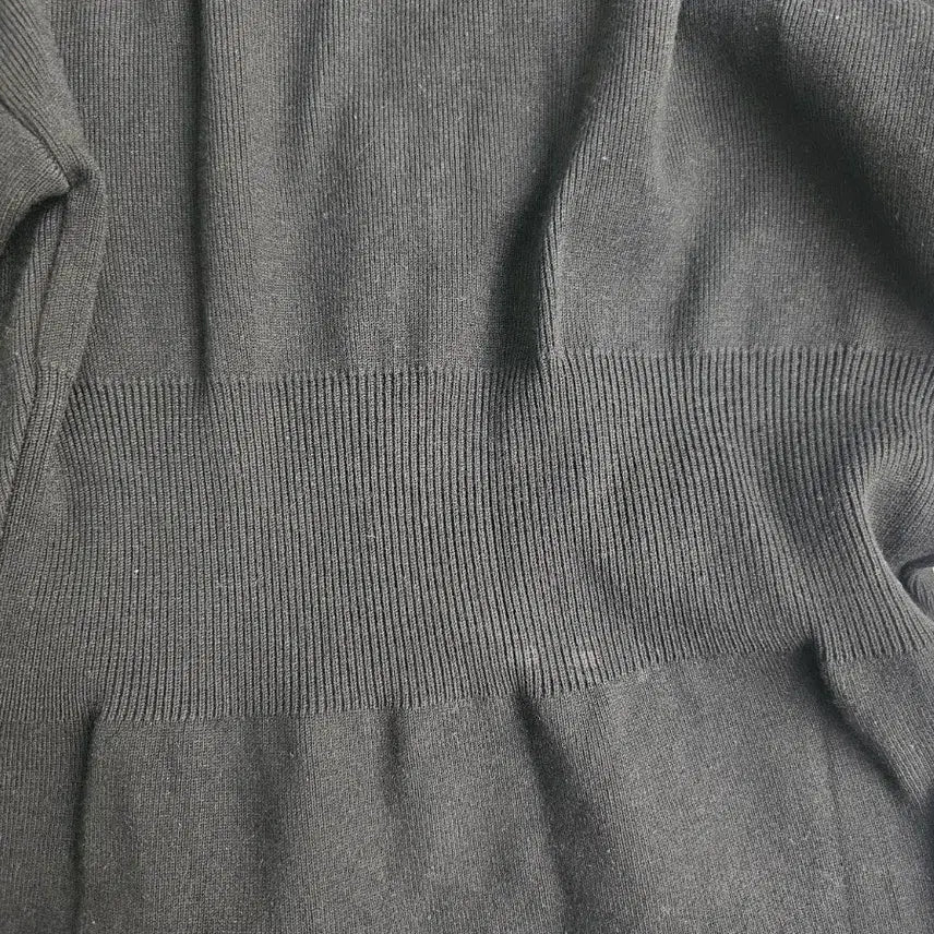 [BUNJANG] Tmim &amp; A V-Neck Cardigan / 트임앤아가디건