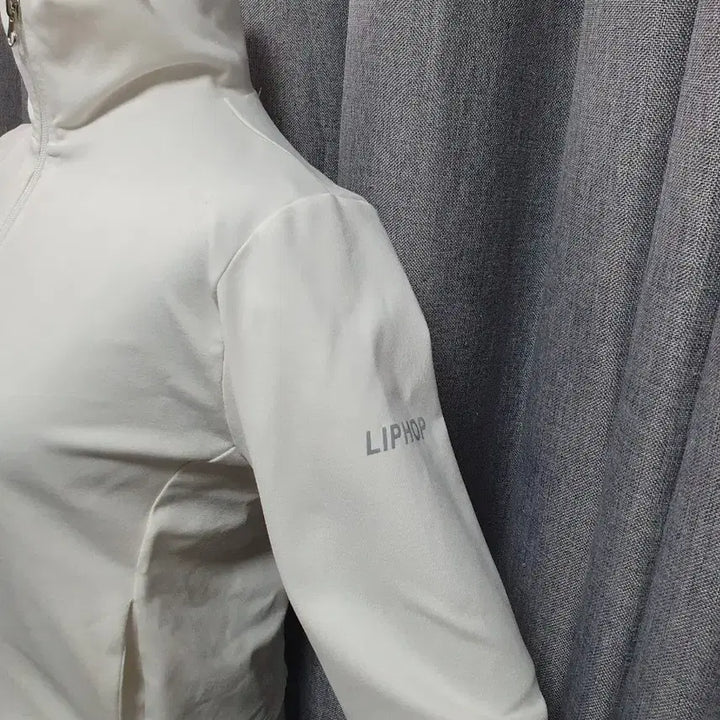 [BUNJANG] LipHop Hot Girl White Zip-up Jacket / 립합 핫걸 화이트집업