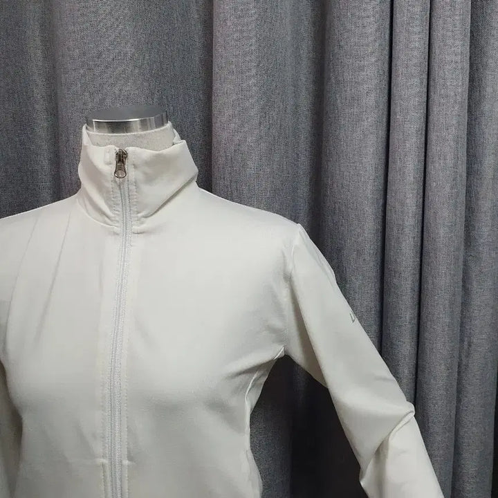 [BUNJANG] LipHop Hot Girl White Zip-up Jacket / 립합 핫걸 화이트집업