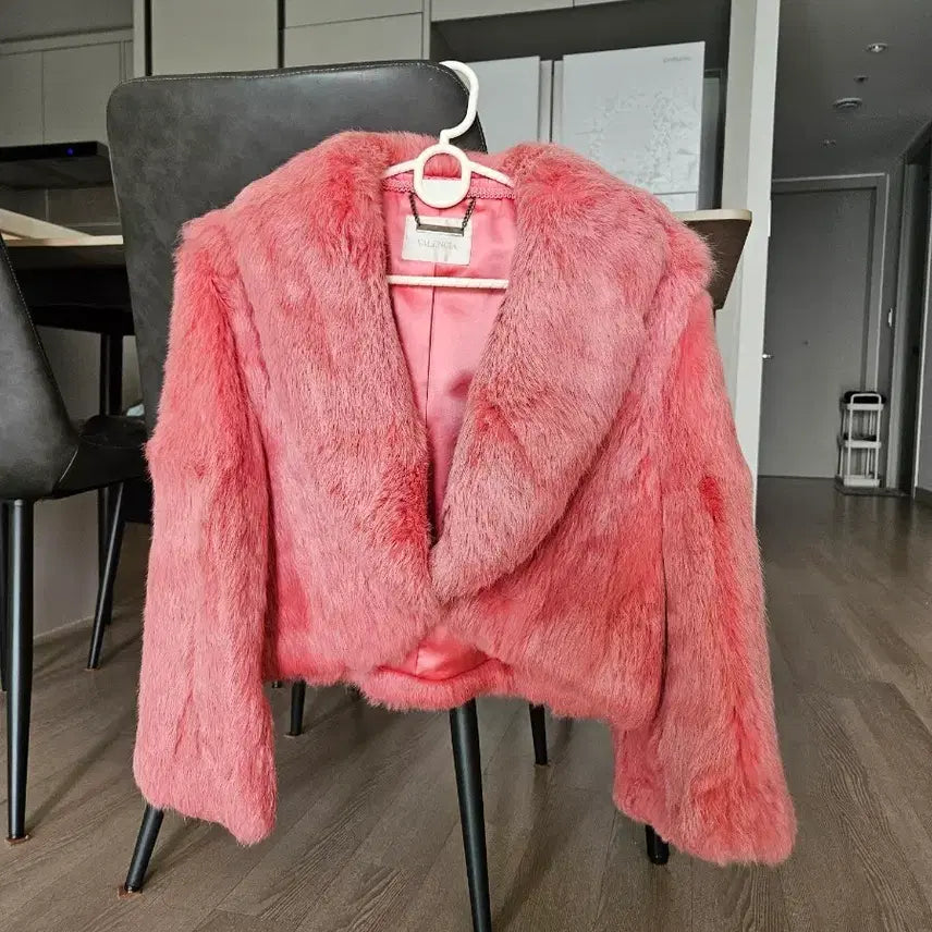 [BUNJANG] Pink Faux Fur Jacket / 여성자켓