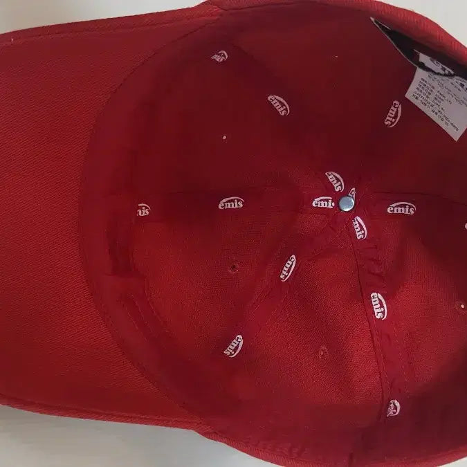 [SOLD OUT] emis 이미스  하트 로고 볼캡  톤다운된레드