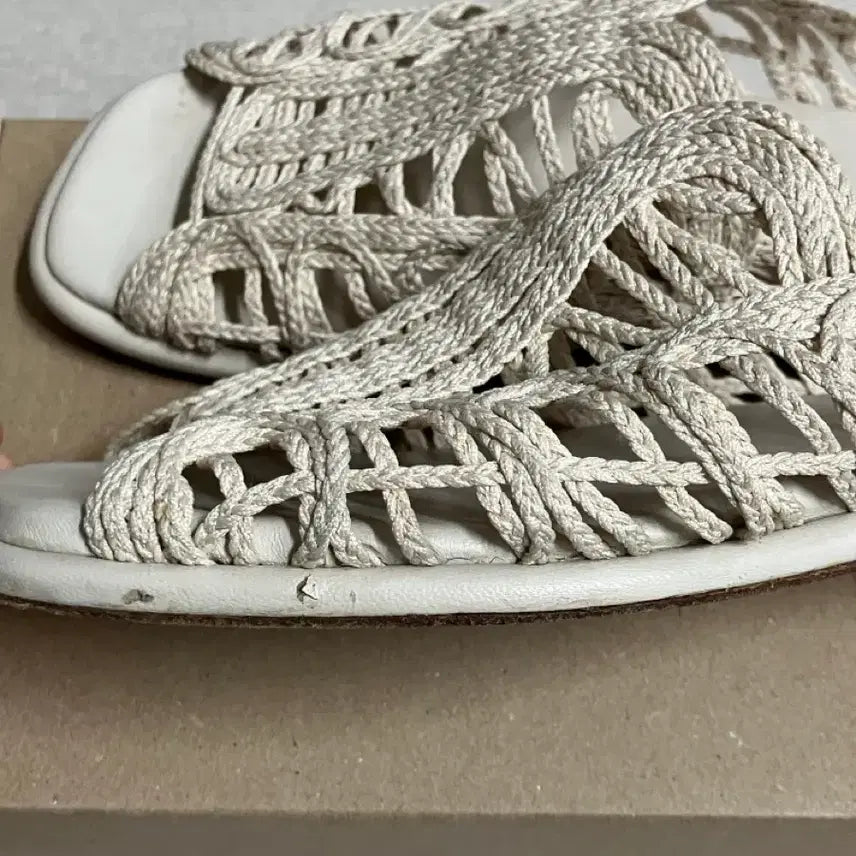 [BUNJANG] Hereu Canvas Slide Sandals / 헤레우 hereu 캔버스 슬라이드 샌들 슬리퍼 37