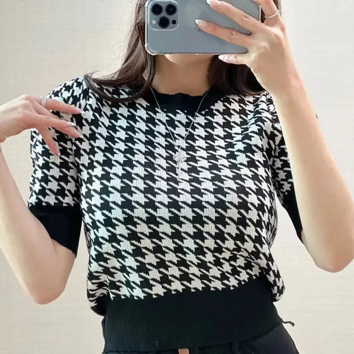 [BUNJANG] Houndstooth Checkered Short Sleeve Knit Top / 하운드투스 체크 반팔 니트