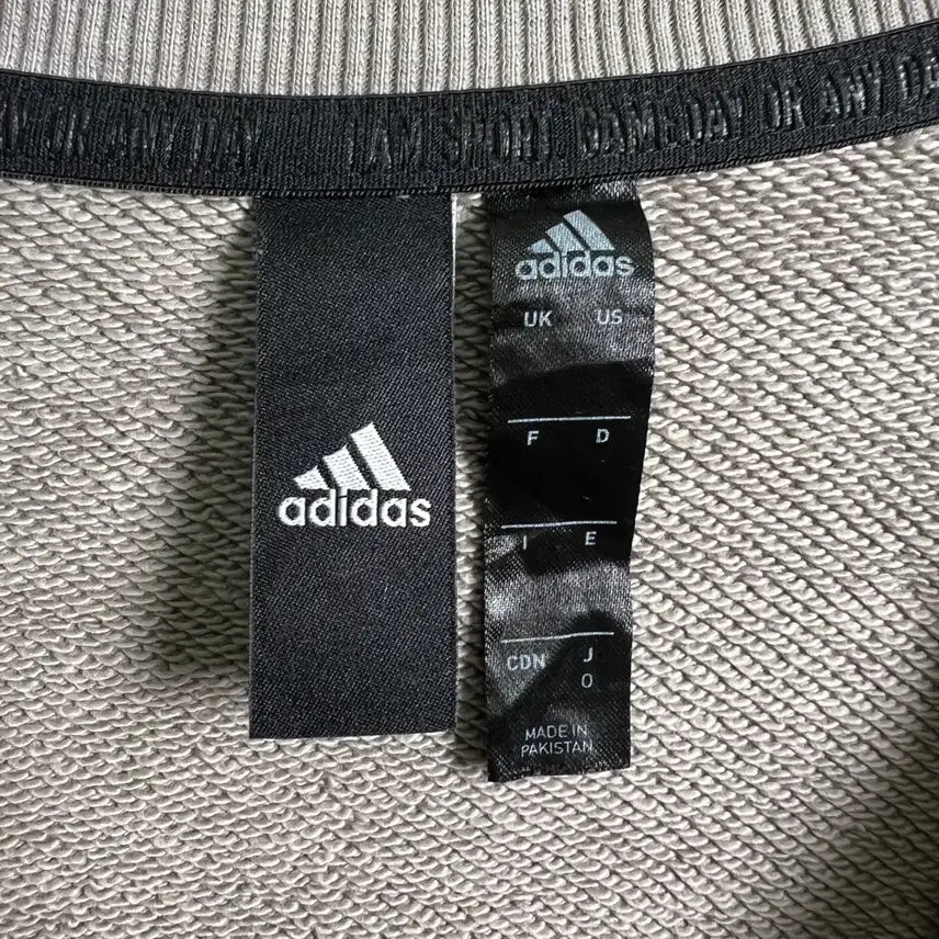 [BUNJANG] Adidas KMO Reset ID Crewneck Sweatshirt / 아디다스 KMO 리셋 ID 크루 맨투맨 M