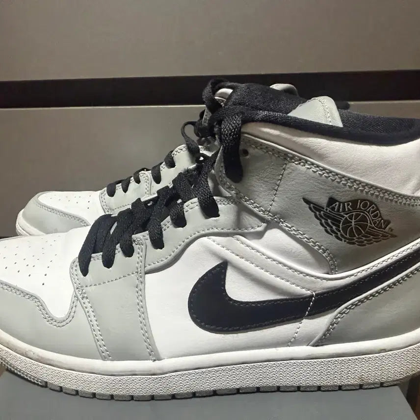 [BUNJANG] Jordan Mid Smoke Grey (265) Sneakers / 조던 미드라이트 스모크그레이 (265)