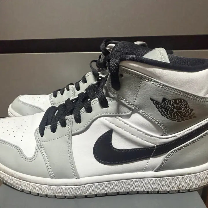 [BUNJANG] Jordan Mid Smoke Grey (265) Sneakers / 조던 미드라이트 스모크그레이 (265)