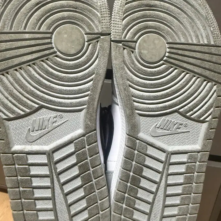 [BUNJANG] Jordan Mid Smoke Grey (265) Sneakers / 조던 미드라이트 스모크그레이 (265)