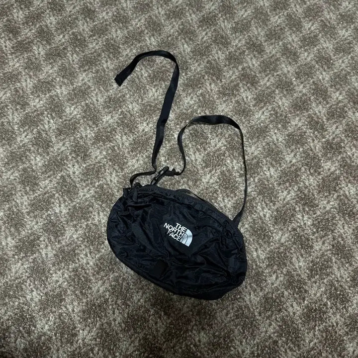 [BUNJANG] The North Face Mini Hip Sack Crossbody Bag / 노스페이스 미니 힙색 크로스백