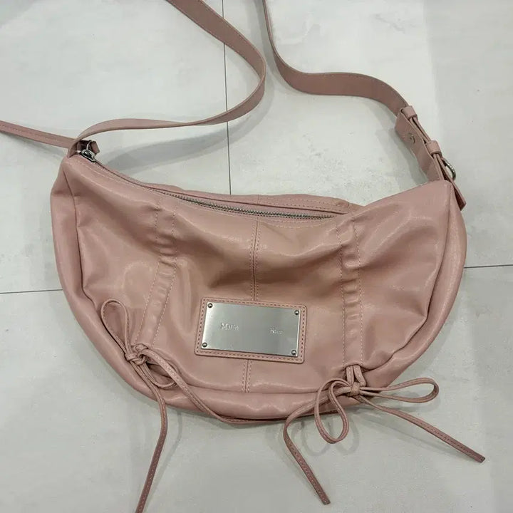 [SOLD OUT] 급처! 마뗑킴 하프 셔링 리본백 핑크 가방