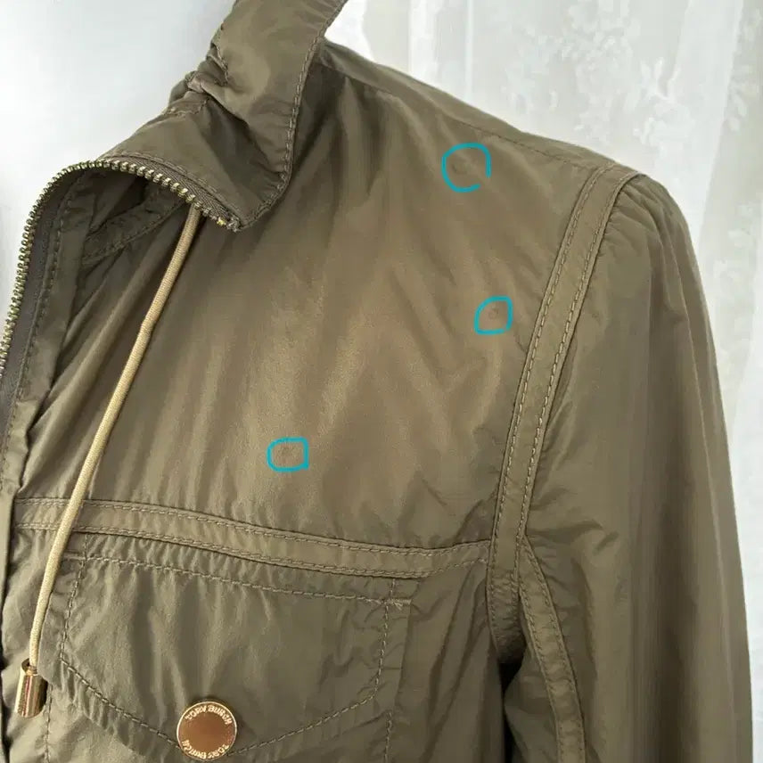 [BUNJANG] Tory Burch Nylon Windbreaker Jacket / S) 토리버치 바람막이 야상 자켓 카키