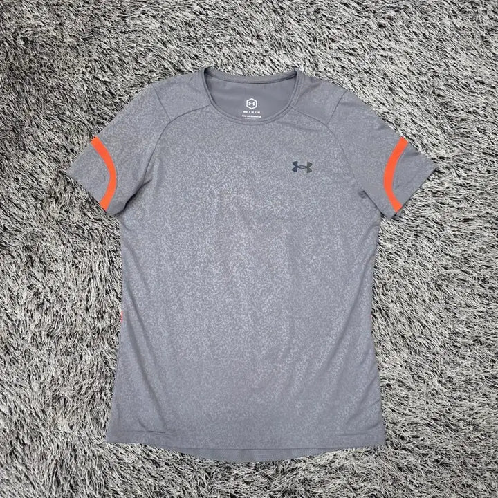 [BUNJANG] Under Armour Embossed Short Sleeve T-shirt (Men&