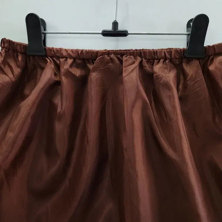 [BUNJANG] Vintage Y2K Minimalist Satin Brown Skirt / 빈티지 Y2K 미니멀 새틴 브라운 스커트