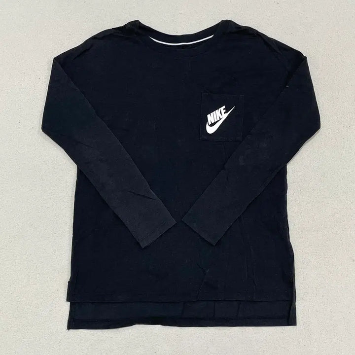 [BUNJANG] Nike Futura Long Sleeve T-shirt / S 나이키 퓨추라 라운드 롱슬리브 긴팔티셔츠 0417-2