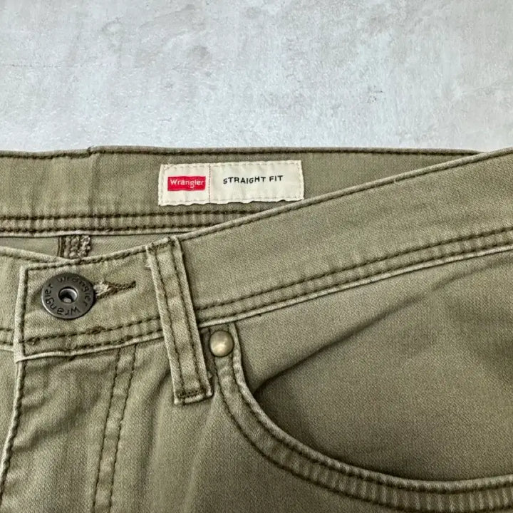 [BUNJANG] Wrangler Khaki Straight Fit Pants / 