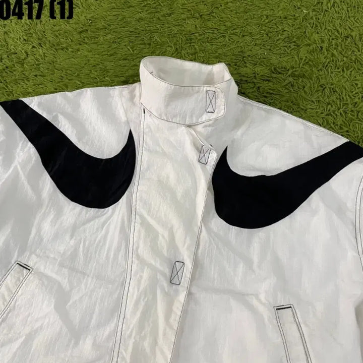 [SOLD OUT] 나이키 빅스우시 화이트 바람막이 자켓