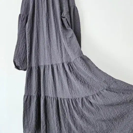 [SOLD OUT] 엣지 블랙 원피스