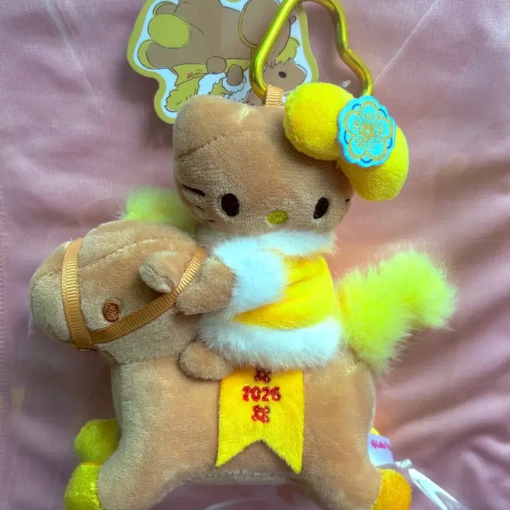 [BUNJANG] Hello Kitty 2026 Limited Edition Tanning Kitty Riding Horse Keyring / 새상품 2026 한정판 태닝키티 승마 키링 헬로키티 말키링