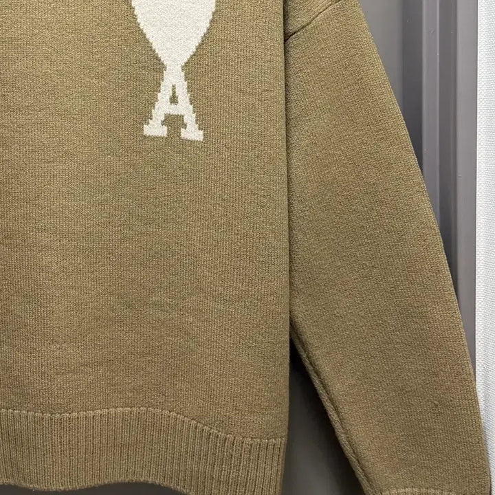 [BUNJANG] Ami Virgin Wool Intarsia Knit Beige M / 아미 버진울 인타르시아 니트 베이지 M