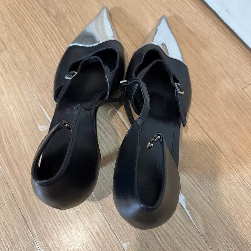 [BUNJANG] Orr Silver Tip High Heels / 오르 실버팁 하이힐