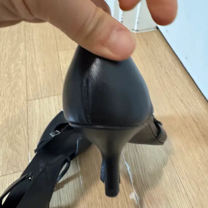 [BUNJANG] Orr Silver Tip High Heels / 오르 실버팁 하이힐