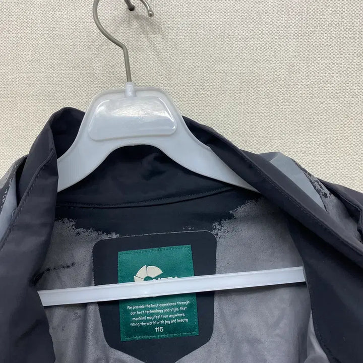 [SOLD OUT] 네파 바람막이 115