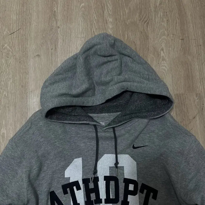 [BUNJANG] Nike Athletic Dept Numbering Graphic Hoodie Gray M / 나이키 애슬레틱 뎁트 넘버링 그래픽 후드 티셔츠 [그레이] M/95