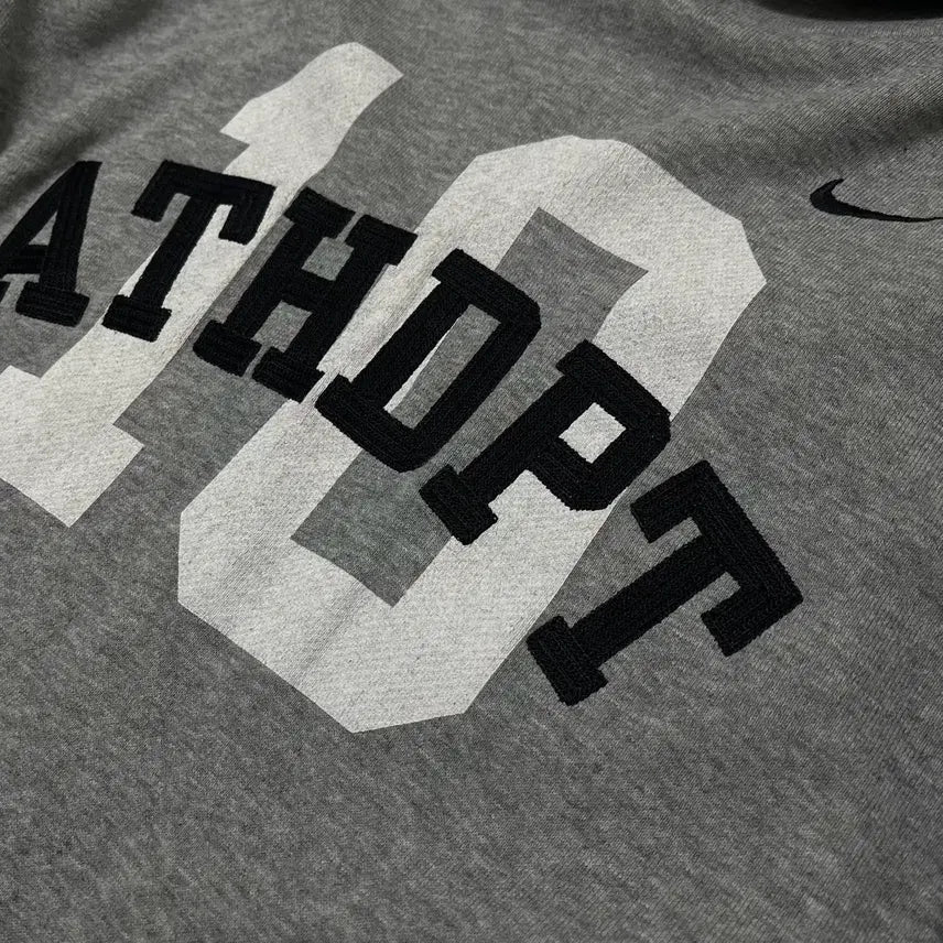 [BUNJANG] Nike Athletic Dept Numbering Graphic Hoodie Gray M / 나이키 애슬레틱 뎁트 넘버링 그래픽 후드 티셔츠 [그레이] M/95