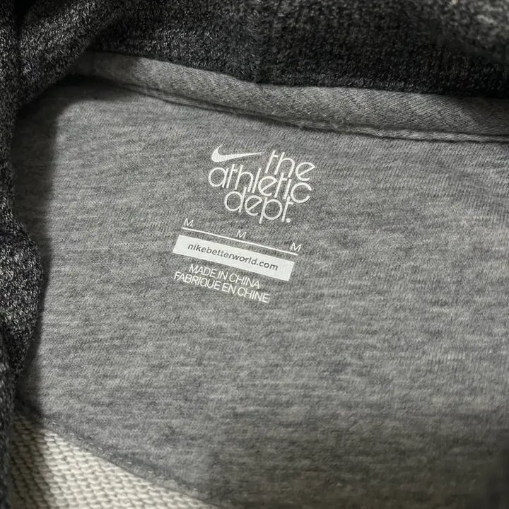 [BUNJANG] Nike Athletic Dept Numbering Graphic Hoodie Gray M / 나이키 애슬레틱 뎁트 넘버링 그래픽 후드 티셔츠 [그레이] M/95