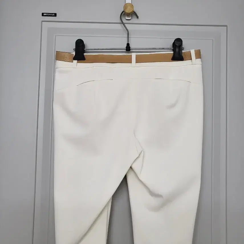 [SOLD OUT] 타임. 아이보리 벨트 슬랙스 바지