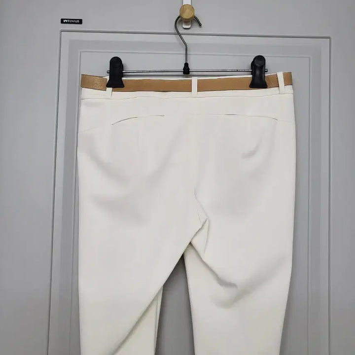 [SOLD OUT] 타임. 아이보리 벨트 슬랙스 바지